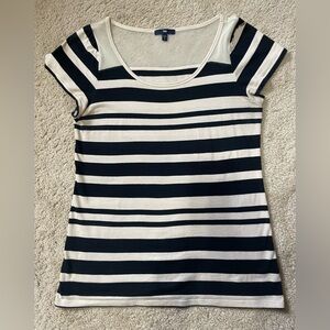 GAP Black and White Fitted Short Sleeve Tee